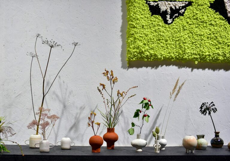 How to Choose the Perfect Wall Art for Your Room